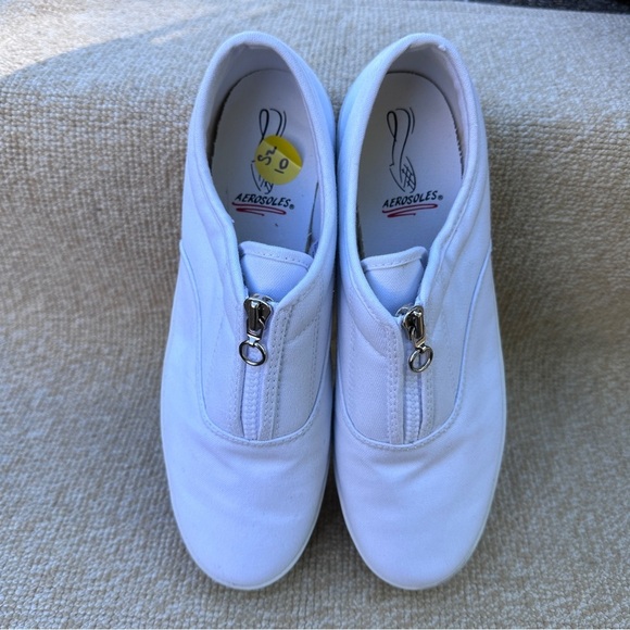 Aerosoles Women's Zippered Sneakers 10 White Slip On - Picture 3 of 13